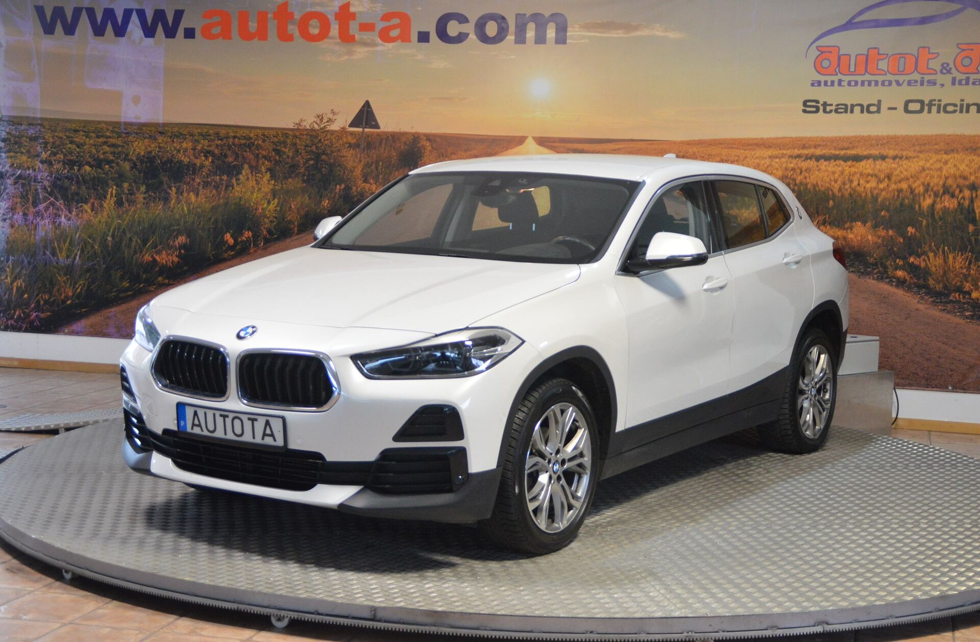 BMW X2 16 d sDrive Auto GoldPlay