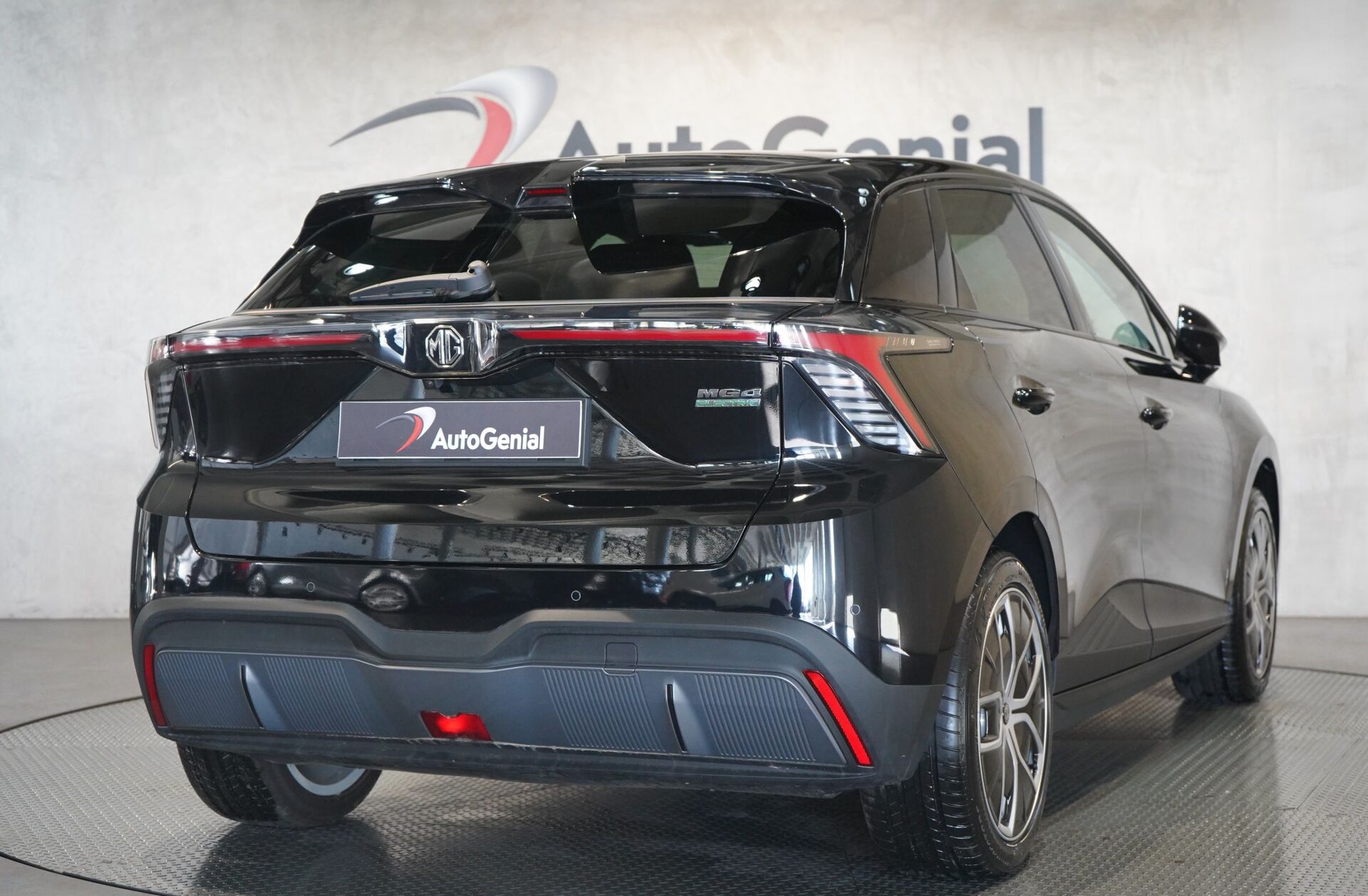 MG MG4 64 kWh Luxury