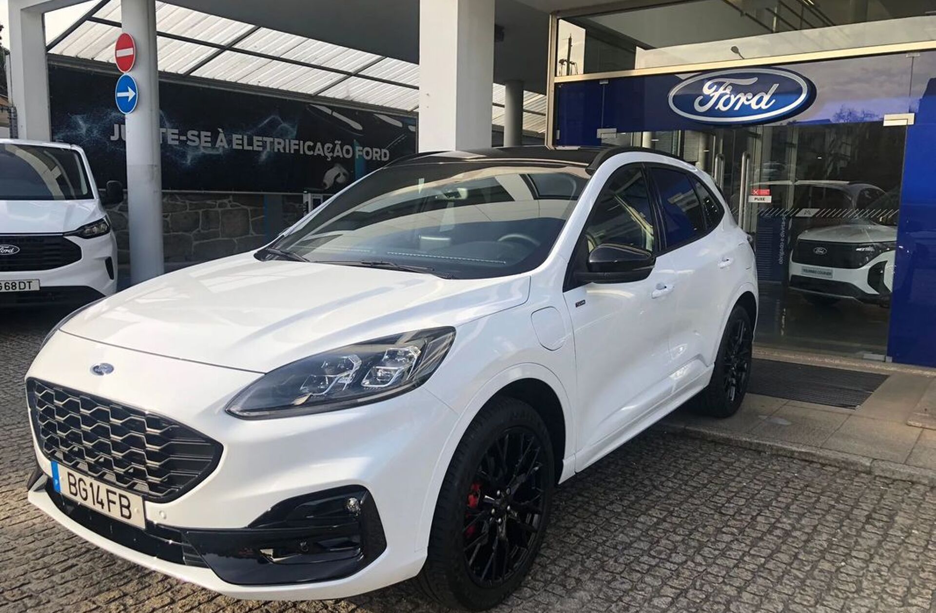 FORD Kuga 2.5 PHEV ST-Line X