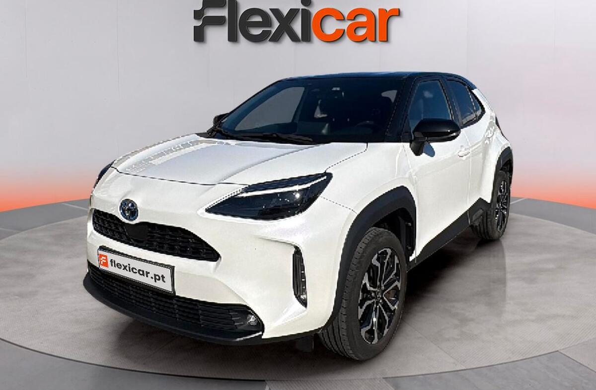 TOYOTA Yaris Cross 1.5 HDF Square Collection AWD