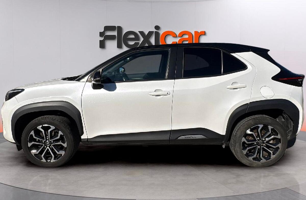 TOYOTA Yaris Cross 1.5 HDF Square Collection AWD