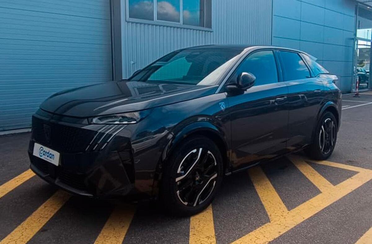 PEUGEOT 3008 e- 73 kWh GT