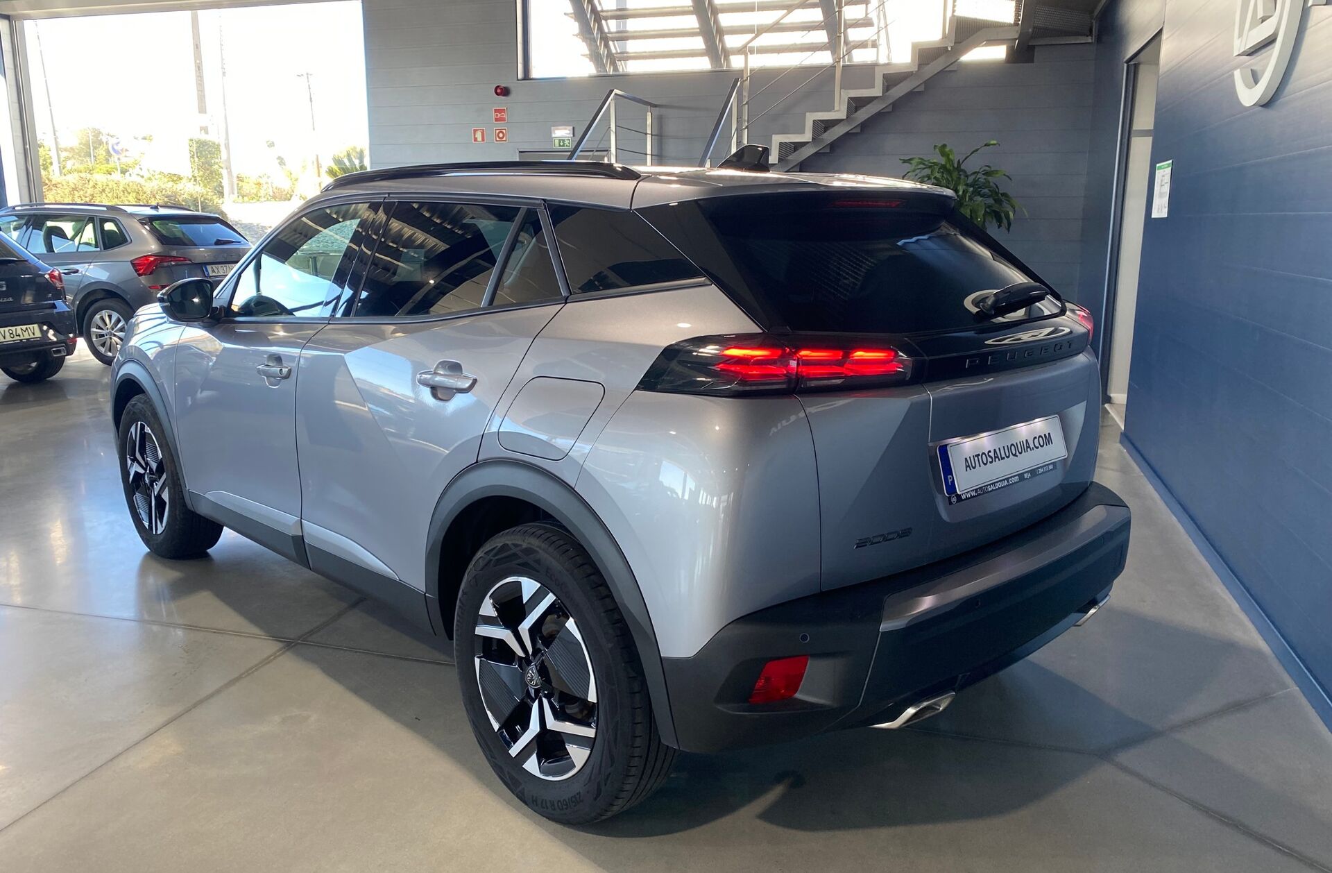 PEUGEOT 2008 1.2 PureTech Allure EAT8