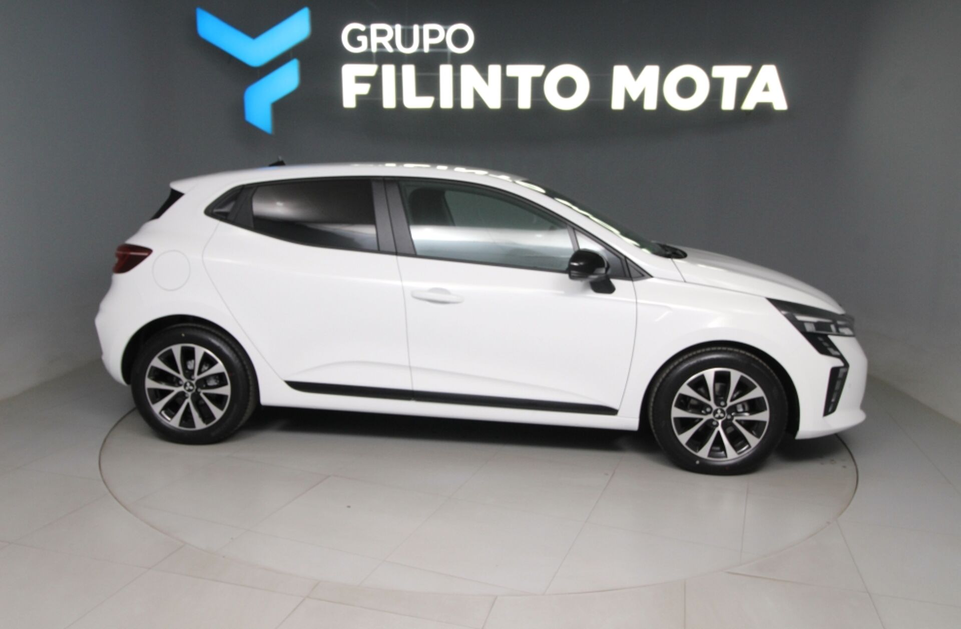 MITSUBISHI Colt 1.0 MPI-T Kaiteki Bi-Fuel