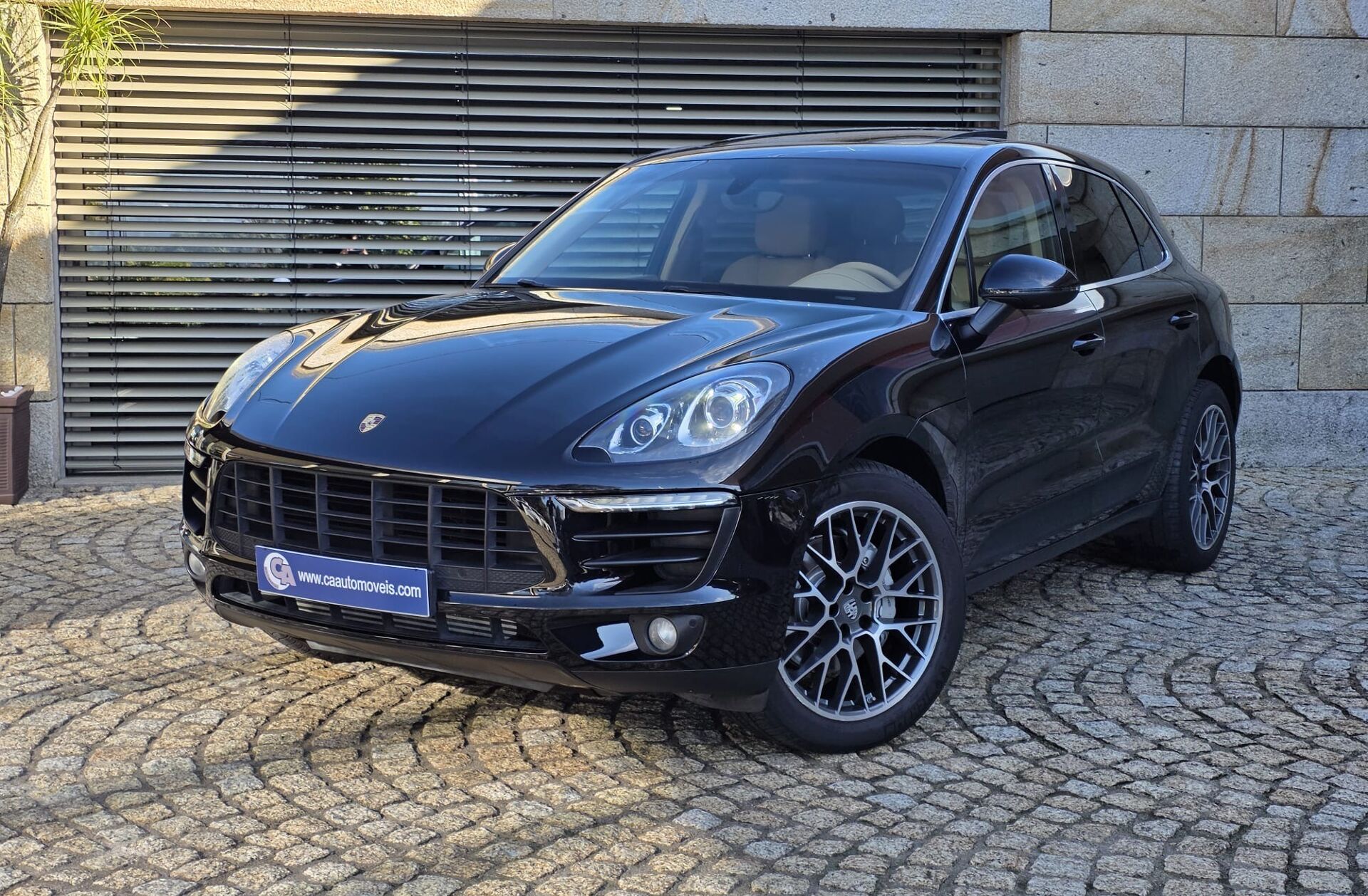 PORSCHE Macan S