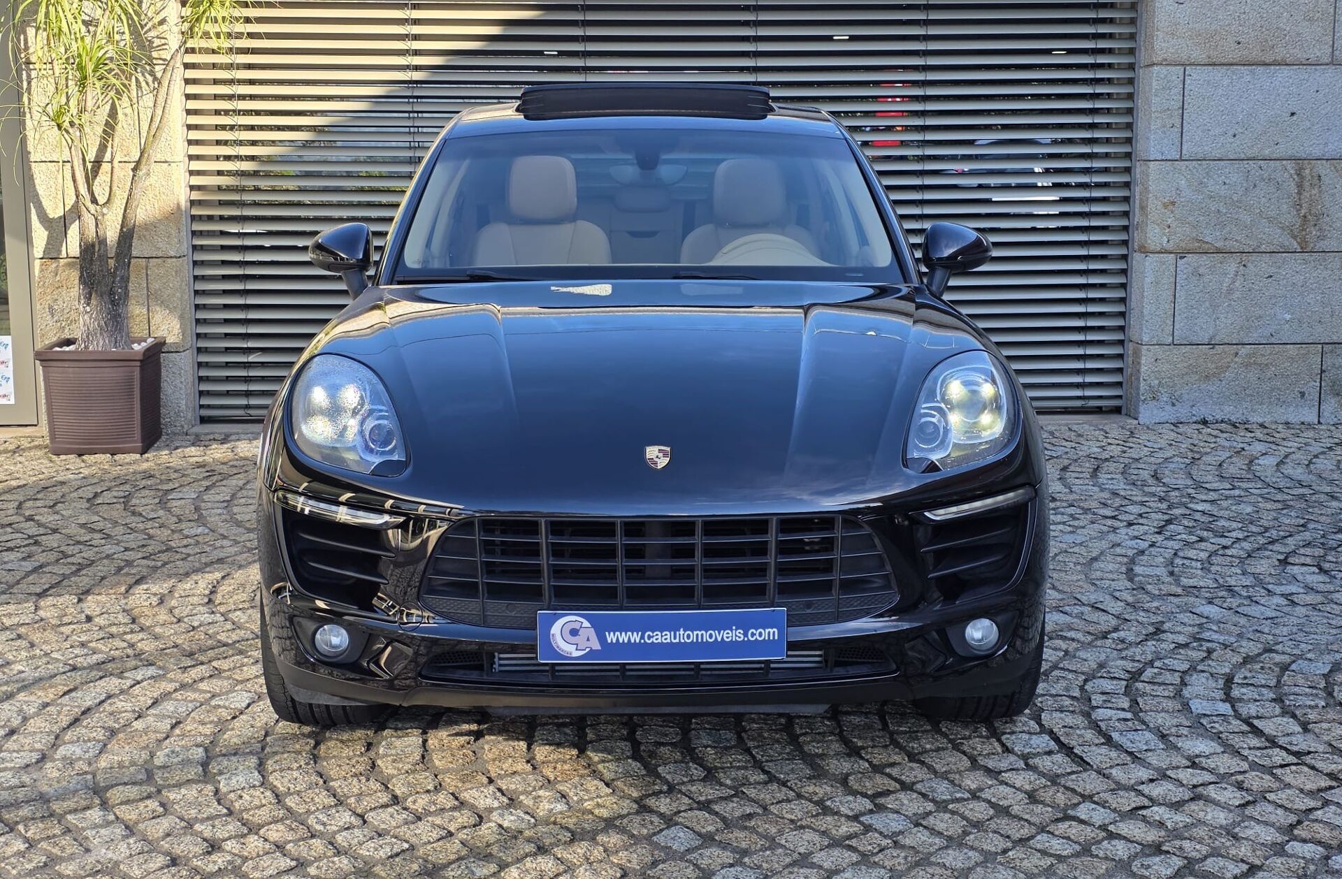 PORSCHE Macan S