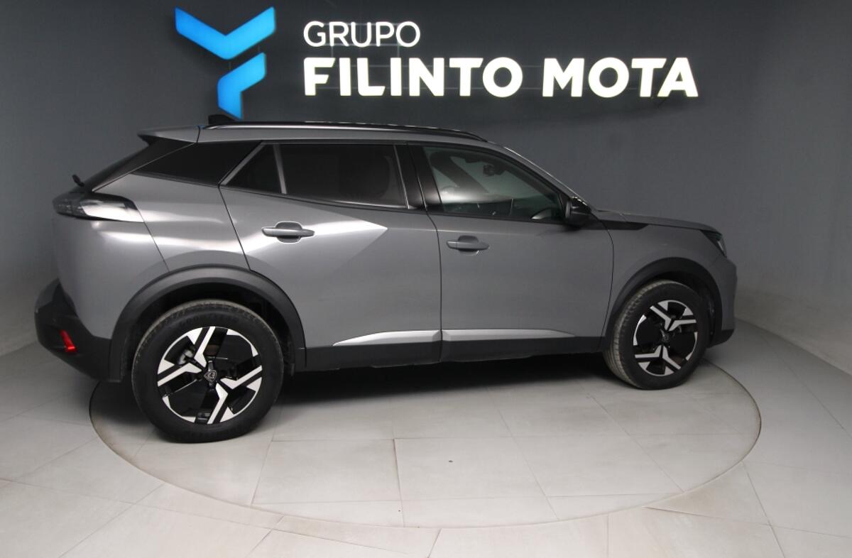 PEUGEOT 2008 1.2 PureTech Allure