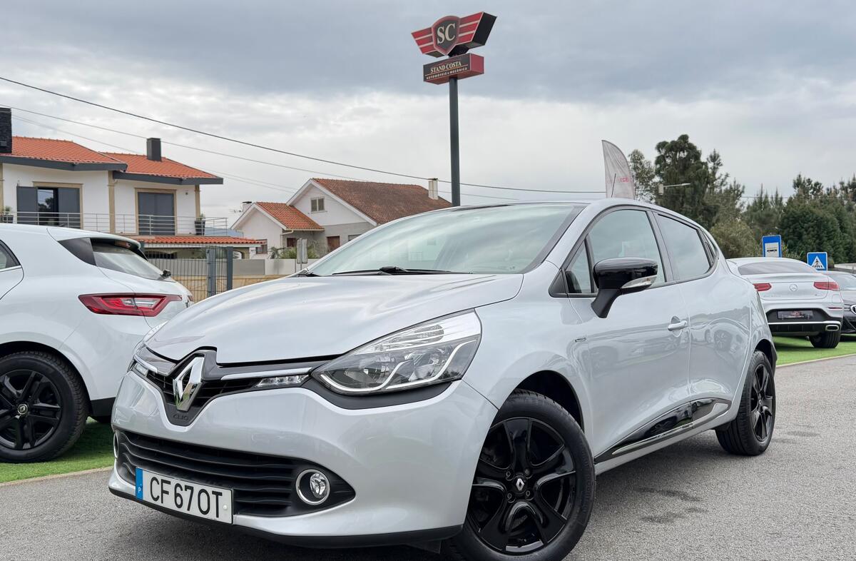 RENAULT Clio 0.9 TCE Limited