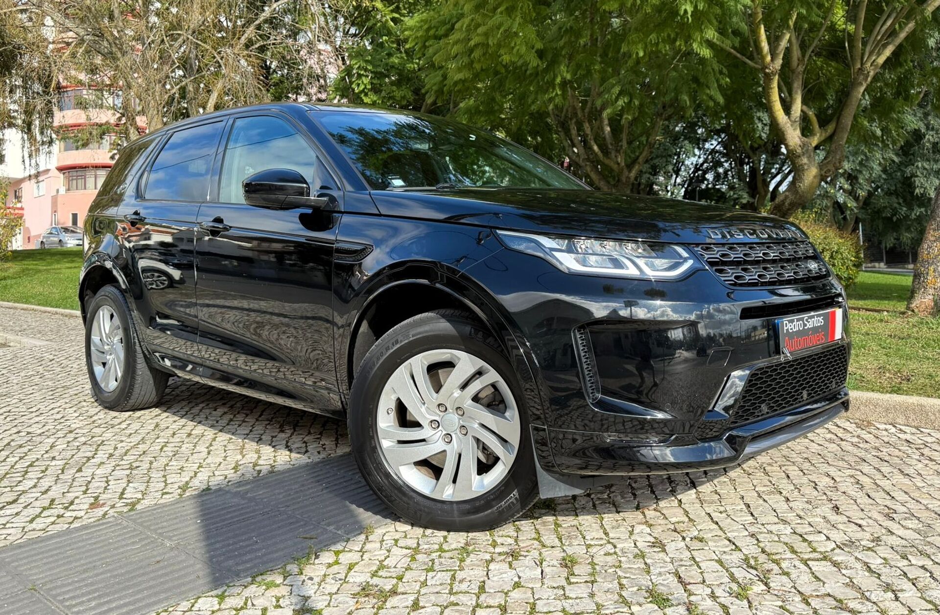 LAND ROVER Discovery 2.0 eD4 R-Dynamic S