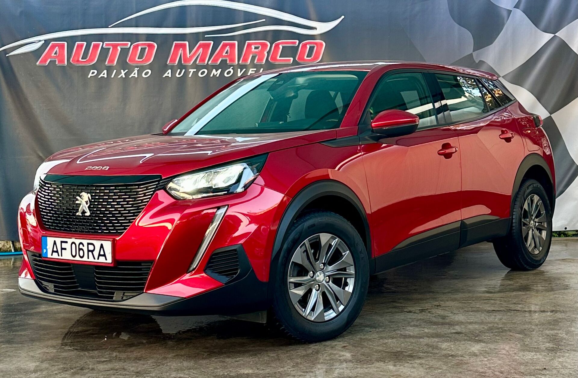 PEUGEOT 2008 1.2 PureTech Active Pack