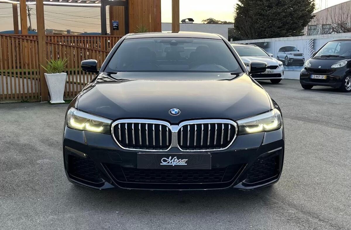 BMW Serie-5 520 d Pack Desportivo M Auto