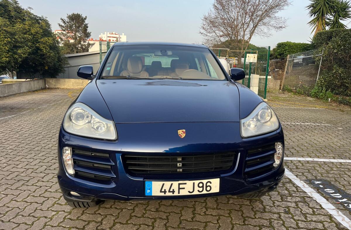 PORSCHE Cayenne Tiptronic