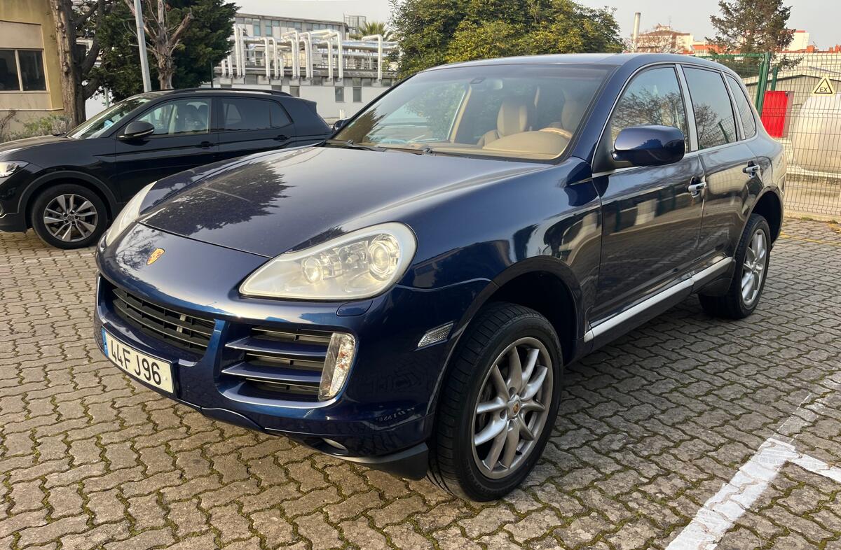 PORSCHE Cayenne Tiptronic