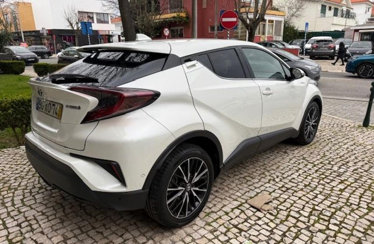 TOYOTA C-HR 1.8 HSD Exclusive+P.Luxury