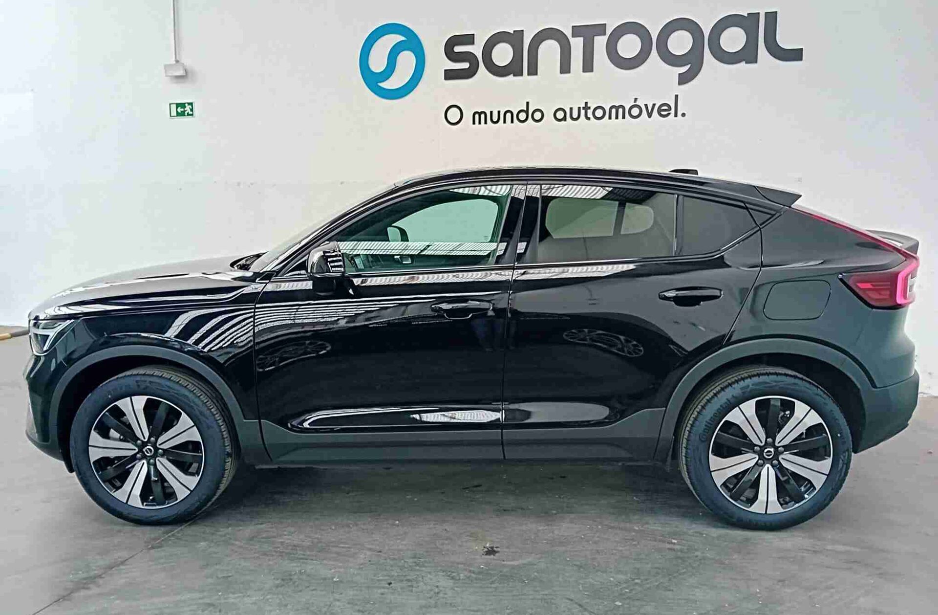 VOLVO C40 Recharge Plus