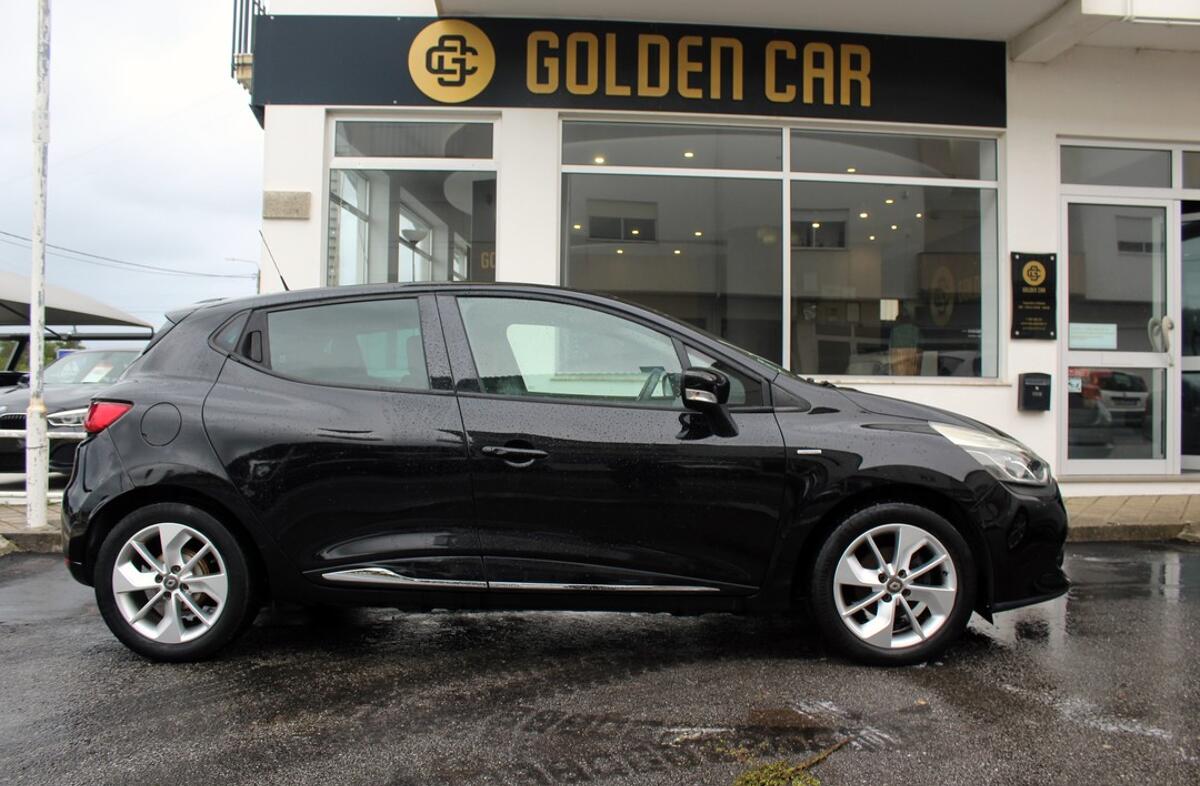 RENAULT Clio 0.9 TCe Limited Edition