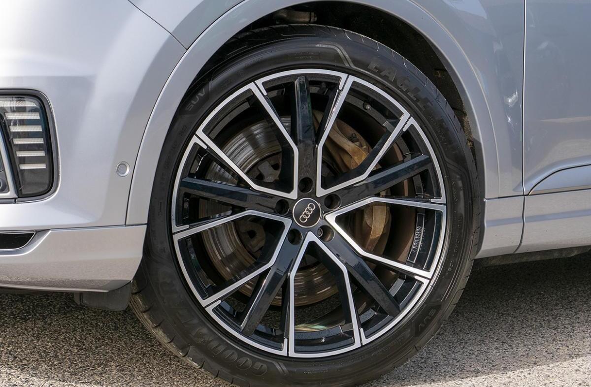 AUDI Q7 3.0 TDi e-tron quattro Tiptronic