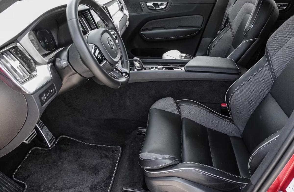 VOLVO XC60 2.0 T8 PHEV Inscription AWD