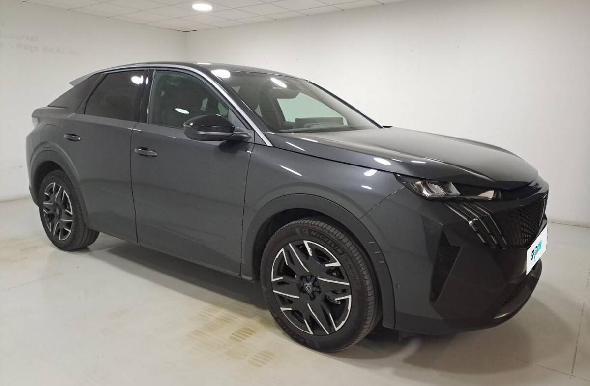 PEUGEOT 3008 1.2 Hybrid Allure e-DCS6