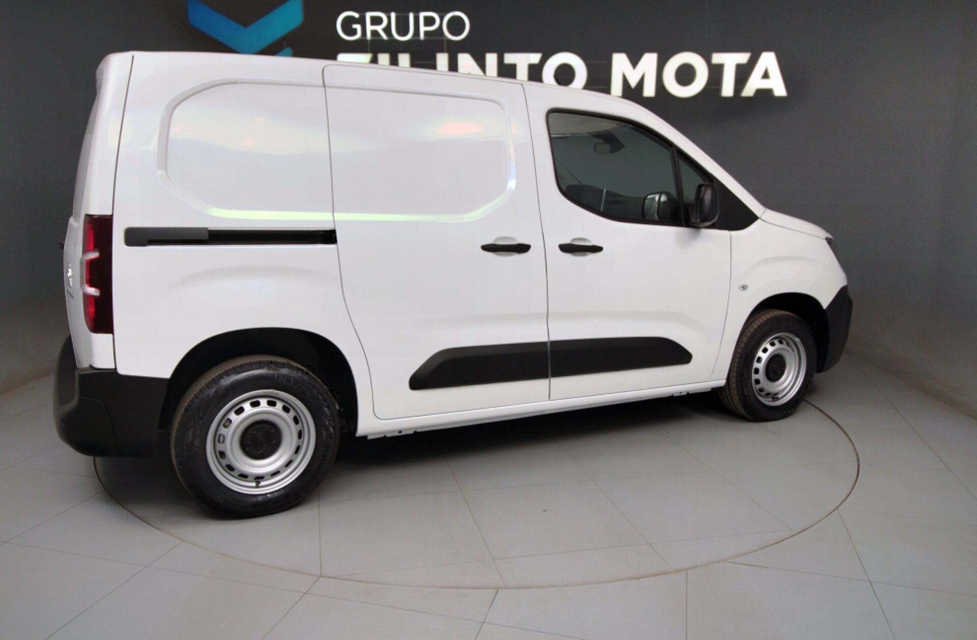 PEUGEOT Partner 1.5 BlueHDi Premium Standard