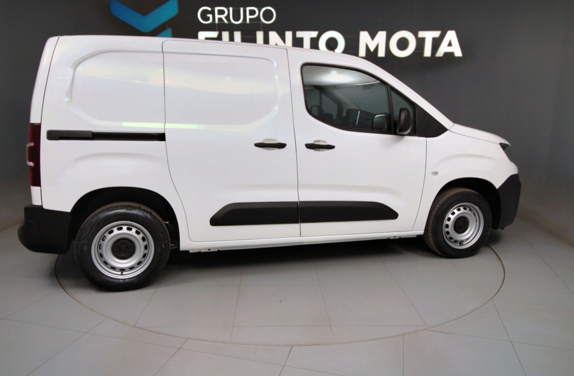 PEUGEOT Partner 1.5 BlueHDi Premium Standard