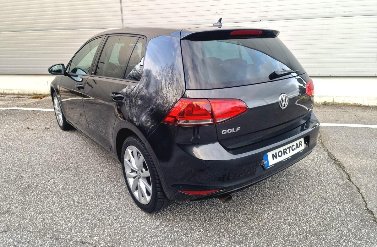 VOLKSWAGEN Golf 1.6 TDi BlueMotion Confortline