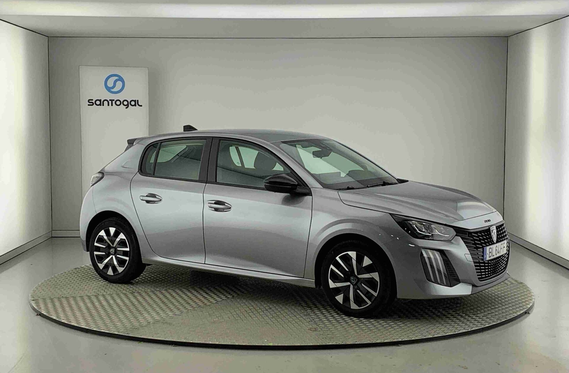 PEUGEOT 208 1.2 PureTech Active