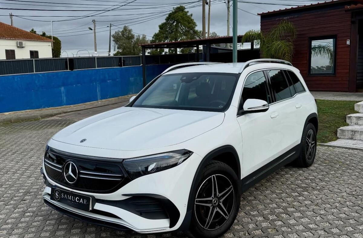 MERCEDES EQB 250 AMG Line