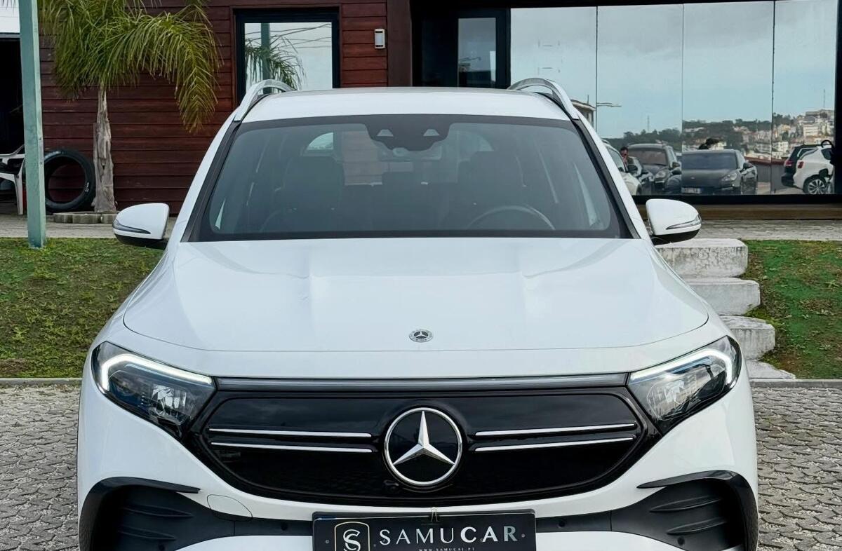 MERCEDES EQB 250 AMG Line