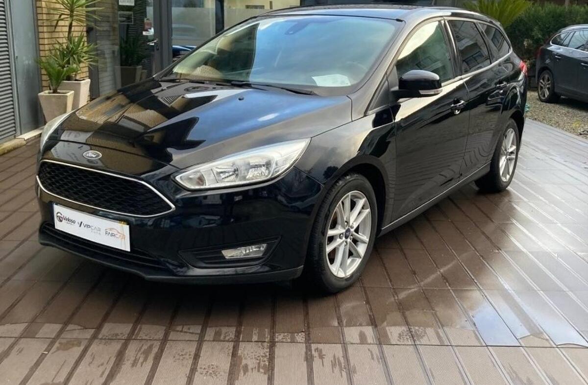 FORD Focus 1.0 SCTi Titanium