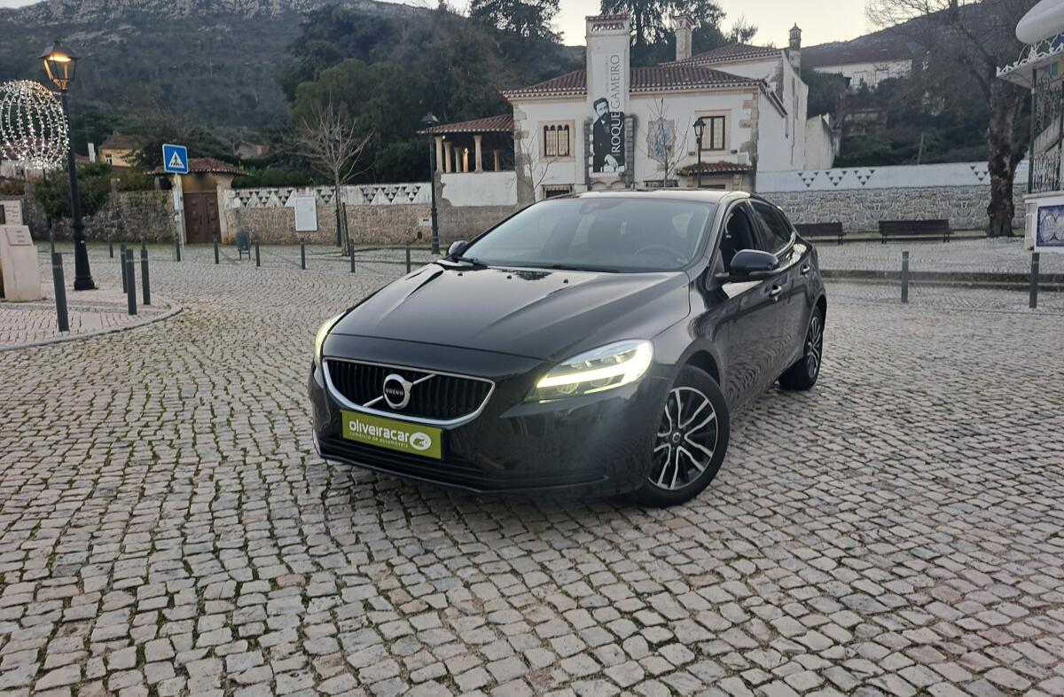 VOLVO V40 1.5 T3 Sport Edition Plus Geartronic