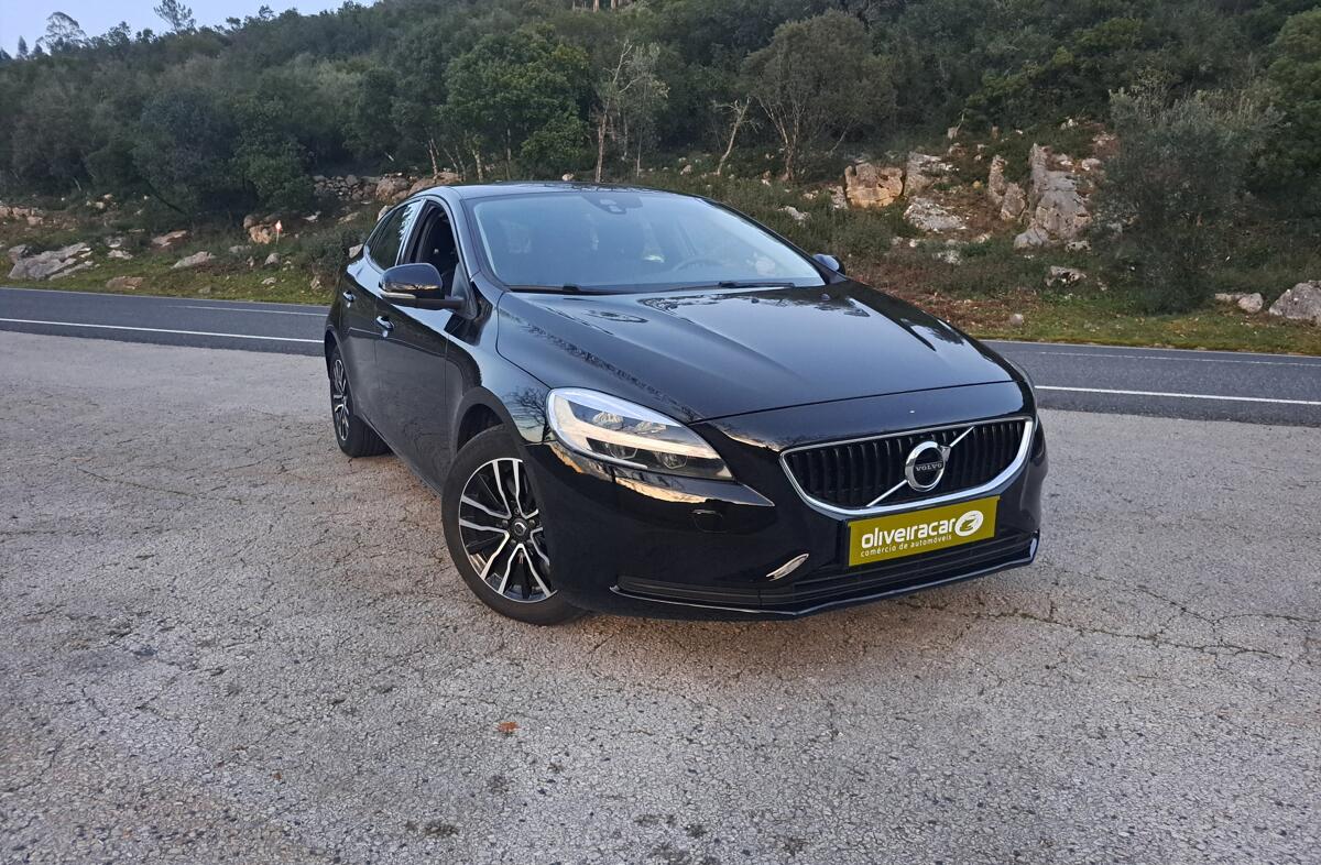 VOLVO V40 1.5 T3 Sport Edition Plus Geartronic