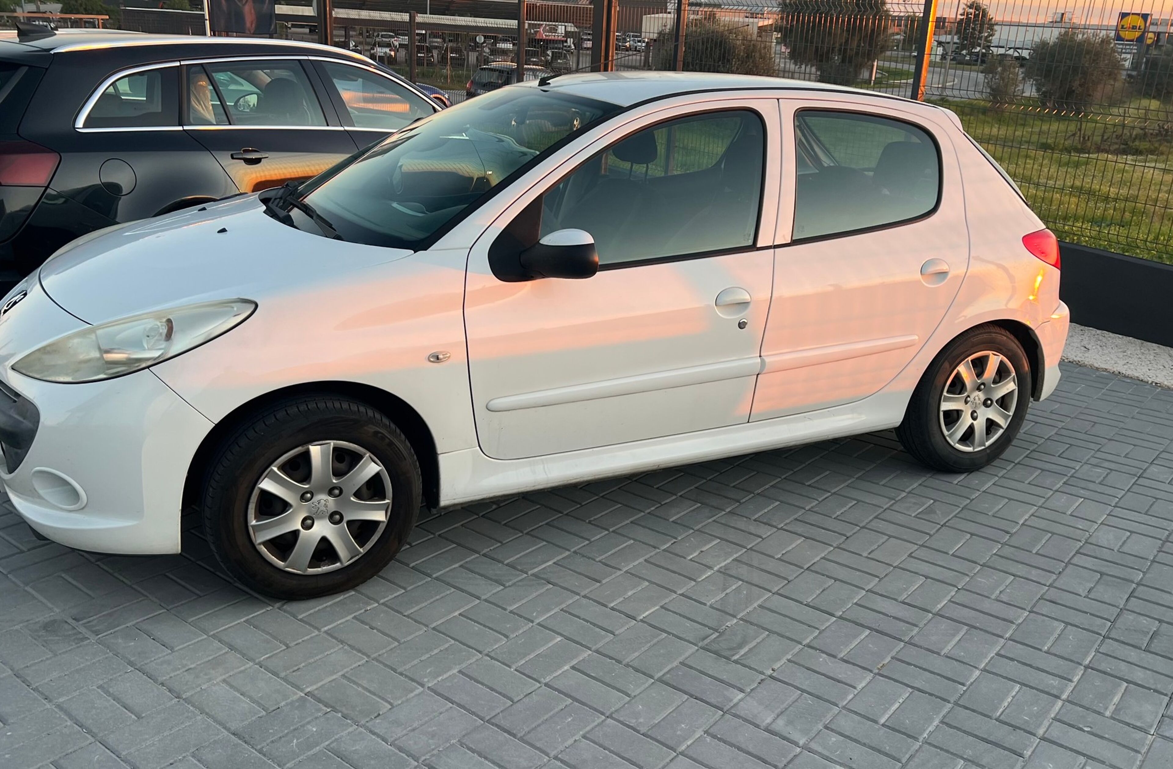 PEUGEOT 206 1.1 Urban