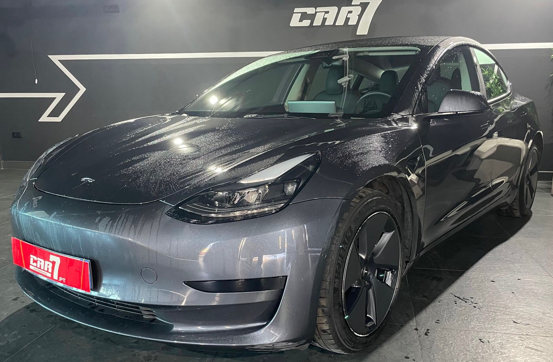 TESLA Model 3 Standard Range Plus RWD