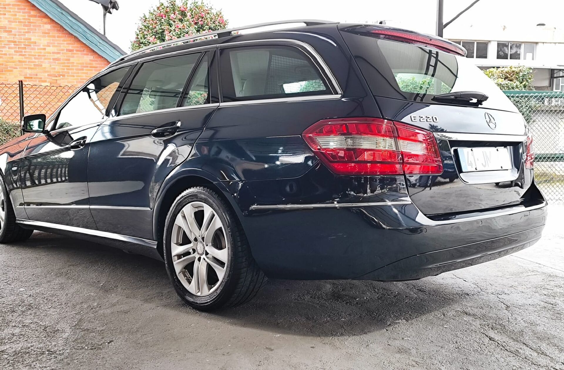 MERCEDES Classe E E 220 CDi Avantgarde