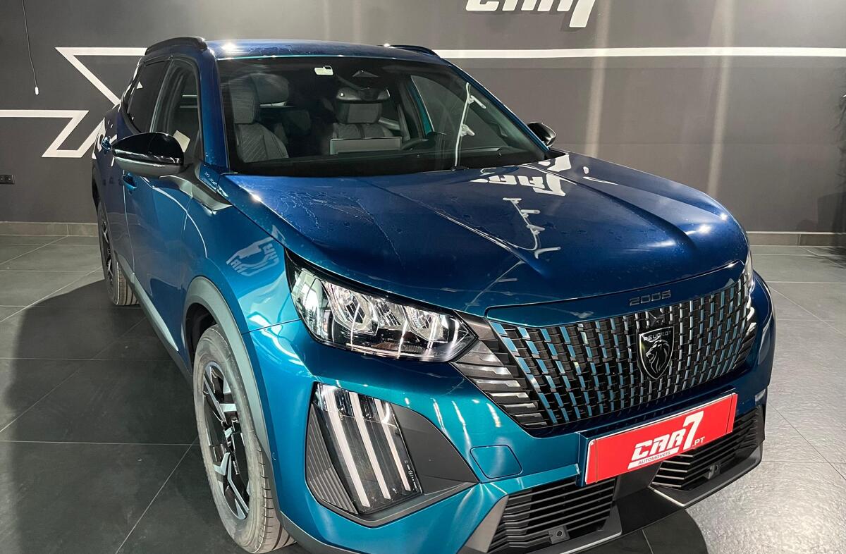 PEUGEOT 2008 1.2 PureTech Allure