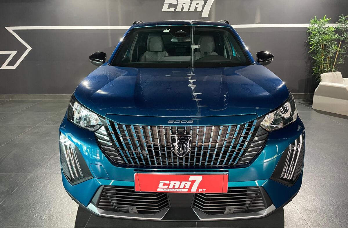 PEUGEOT 2008 1.2 PureTech Allure