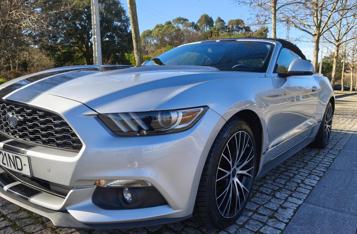 FORD Mustang 2.3i EcoBoost Aut.