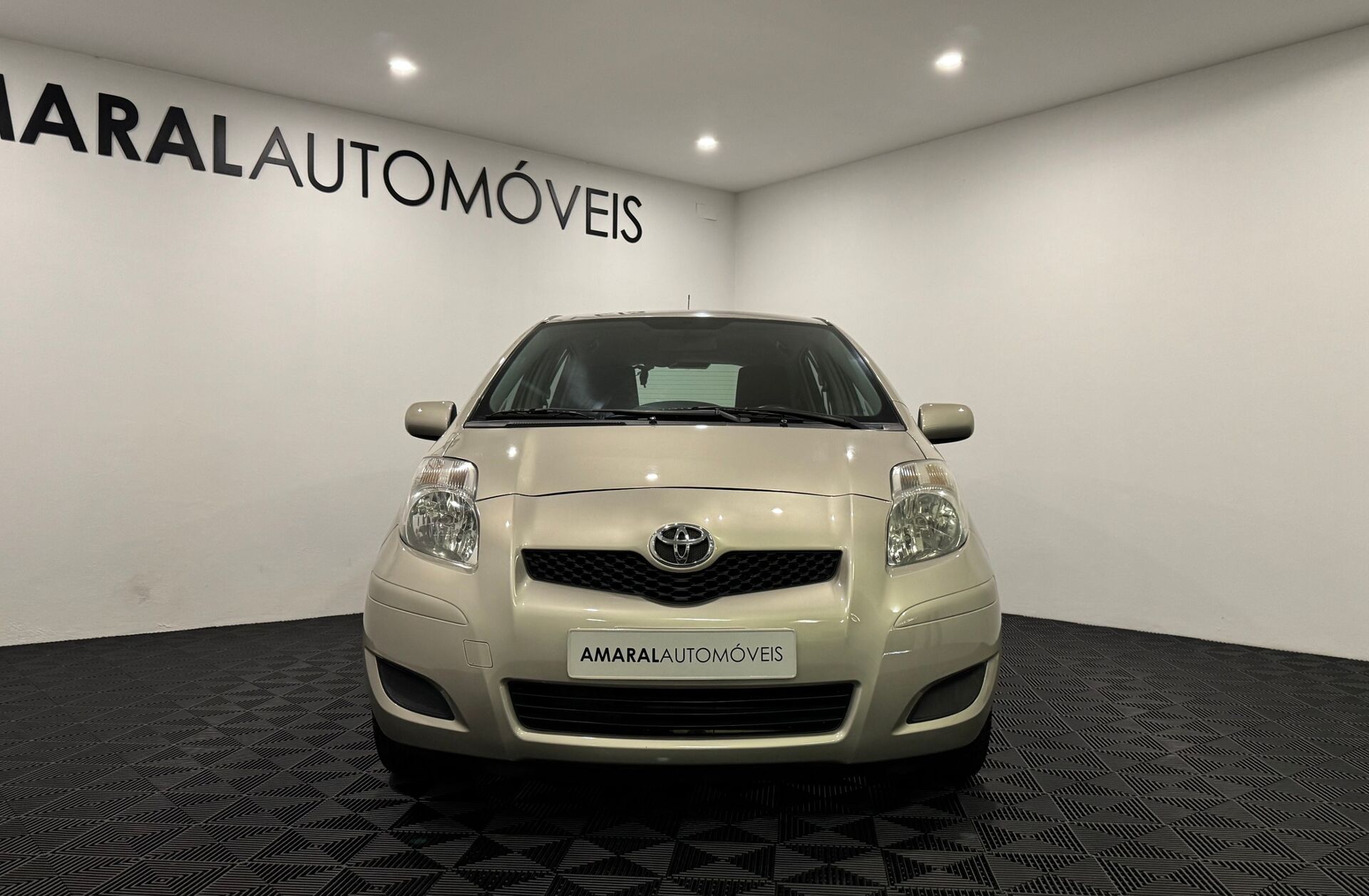 TOYOTA Yaris 1.33 VVT-i Comfort+AC