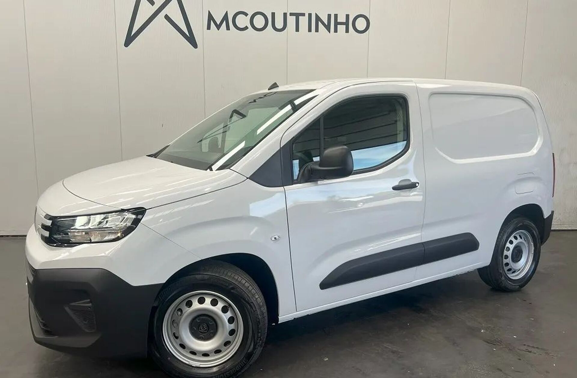 PEUGEOT Partner e- 50 kWh Standard