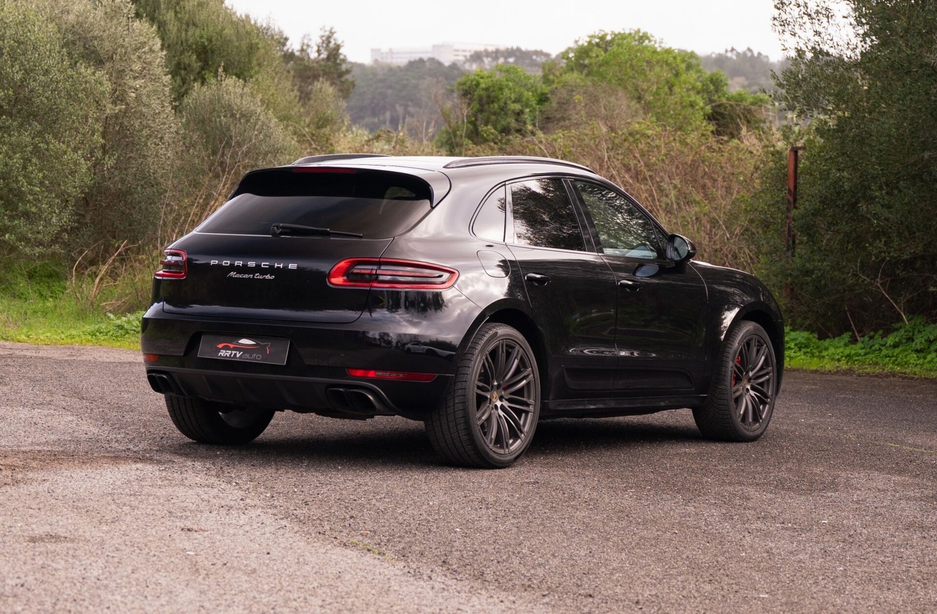 PORSCHE Macan Turbo
