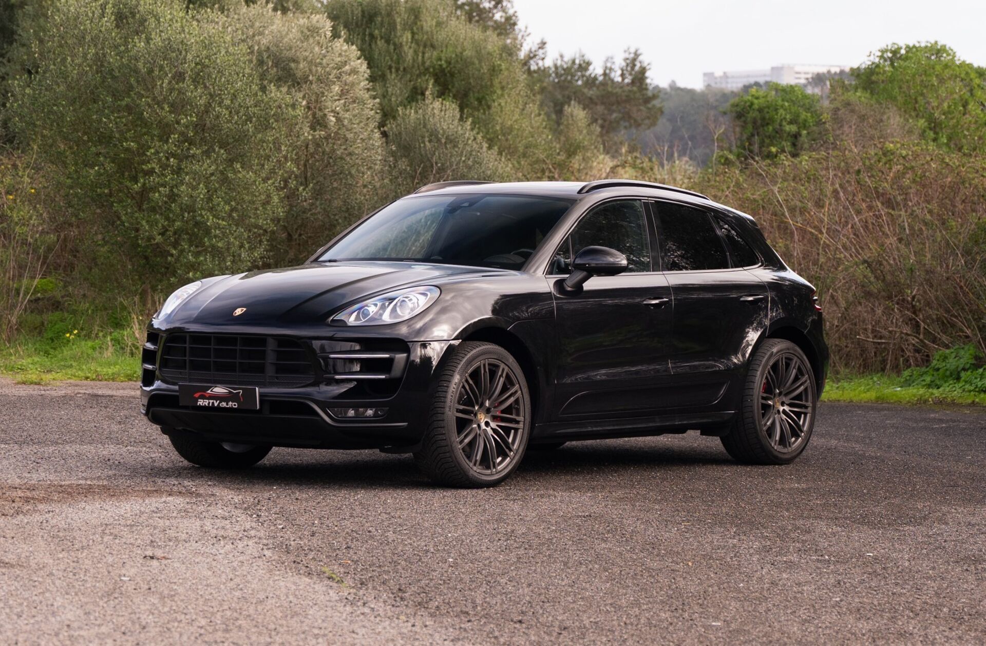 PORSCHE Macan Turbo