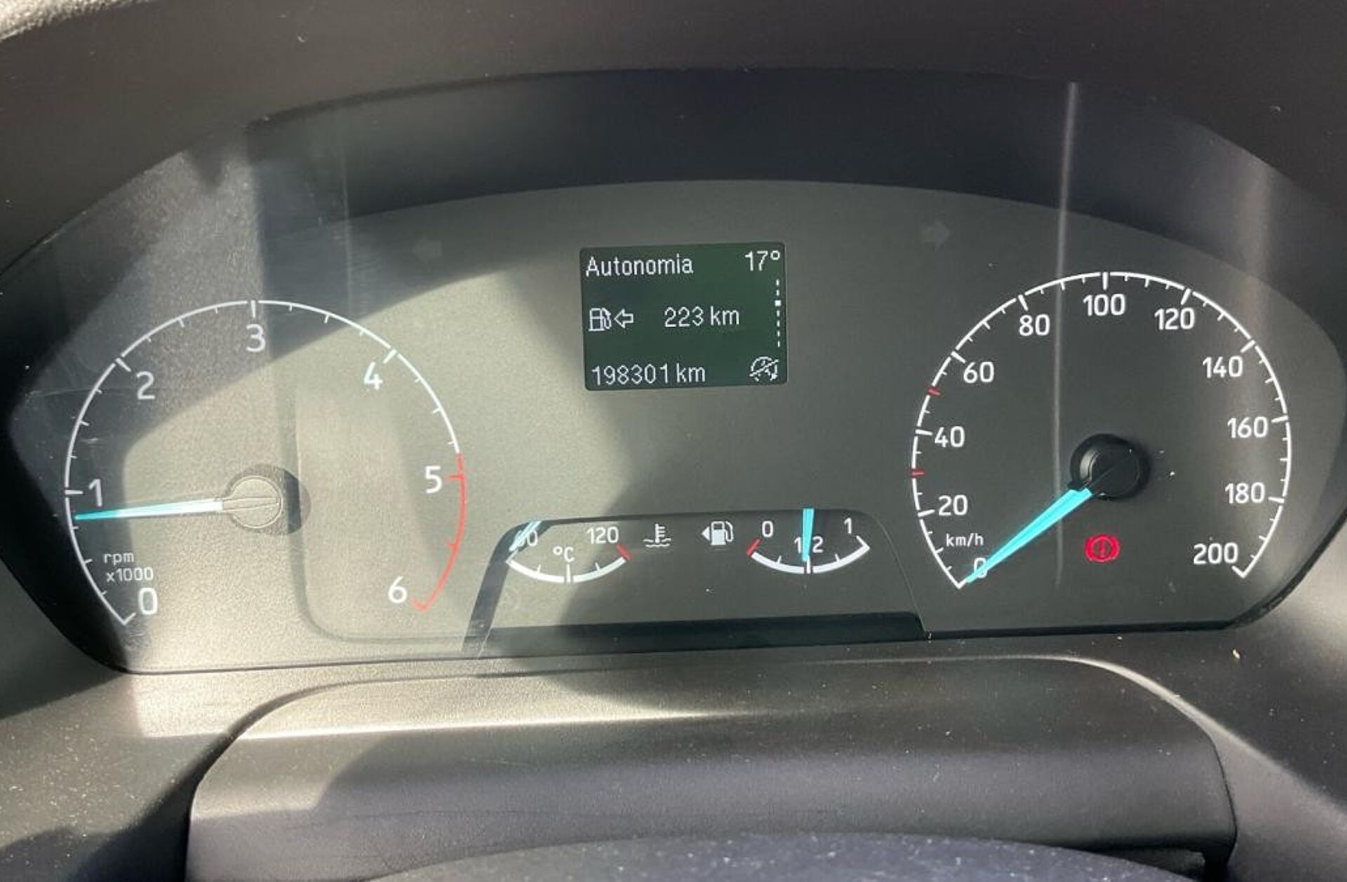 FORD Transit 330 L3 2.0 TDCi H2 Trend EcoBlue Hybrid