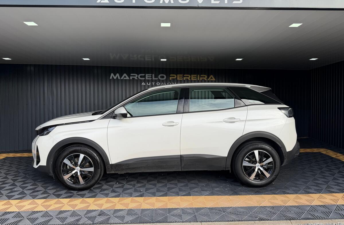 PEUGEOT 3008 1.2 PureTech Allure EAT8