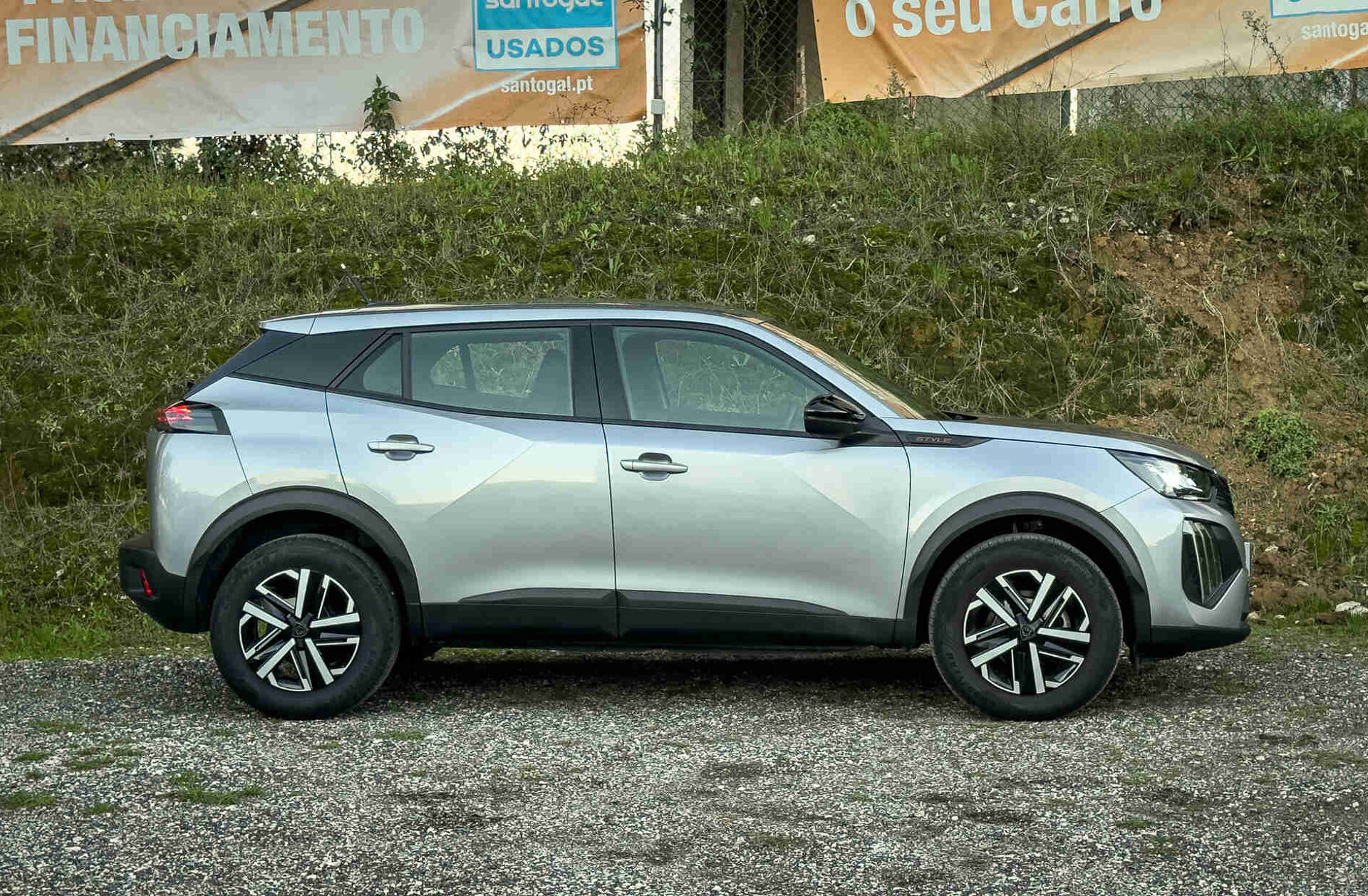 PEUGEOT 2008 1.2 PureTech Style
