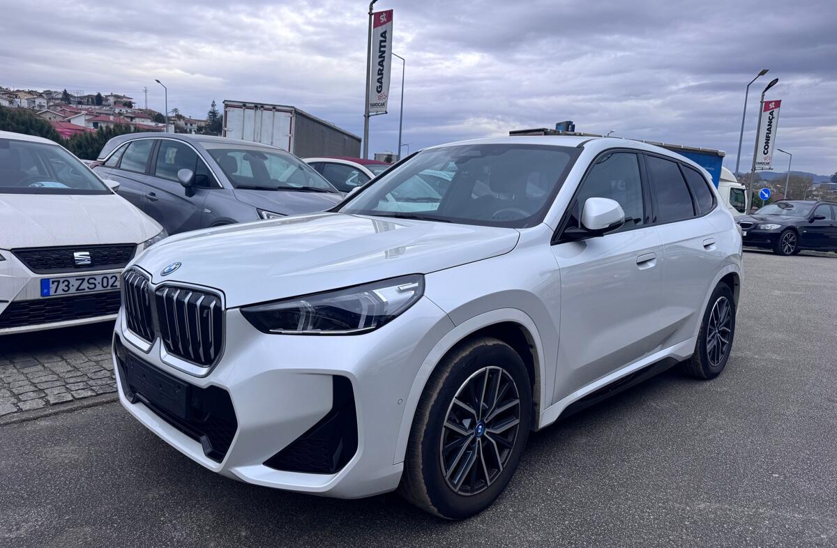 BMW X1 i xDrive30 Pack Desportivo M