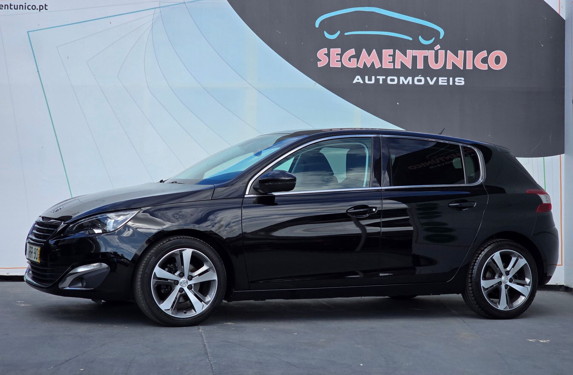 PEUGEOT 308 1.6 BlueHDi Allure J17