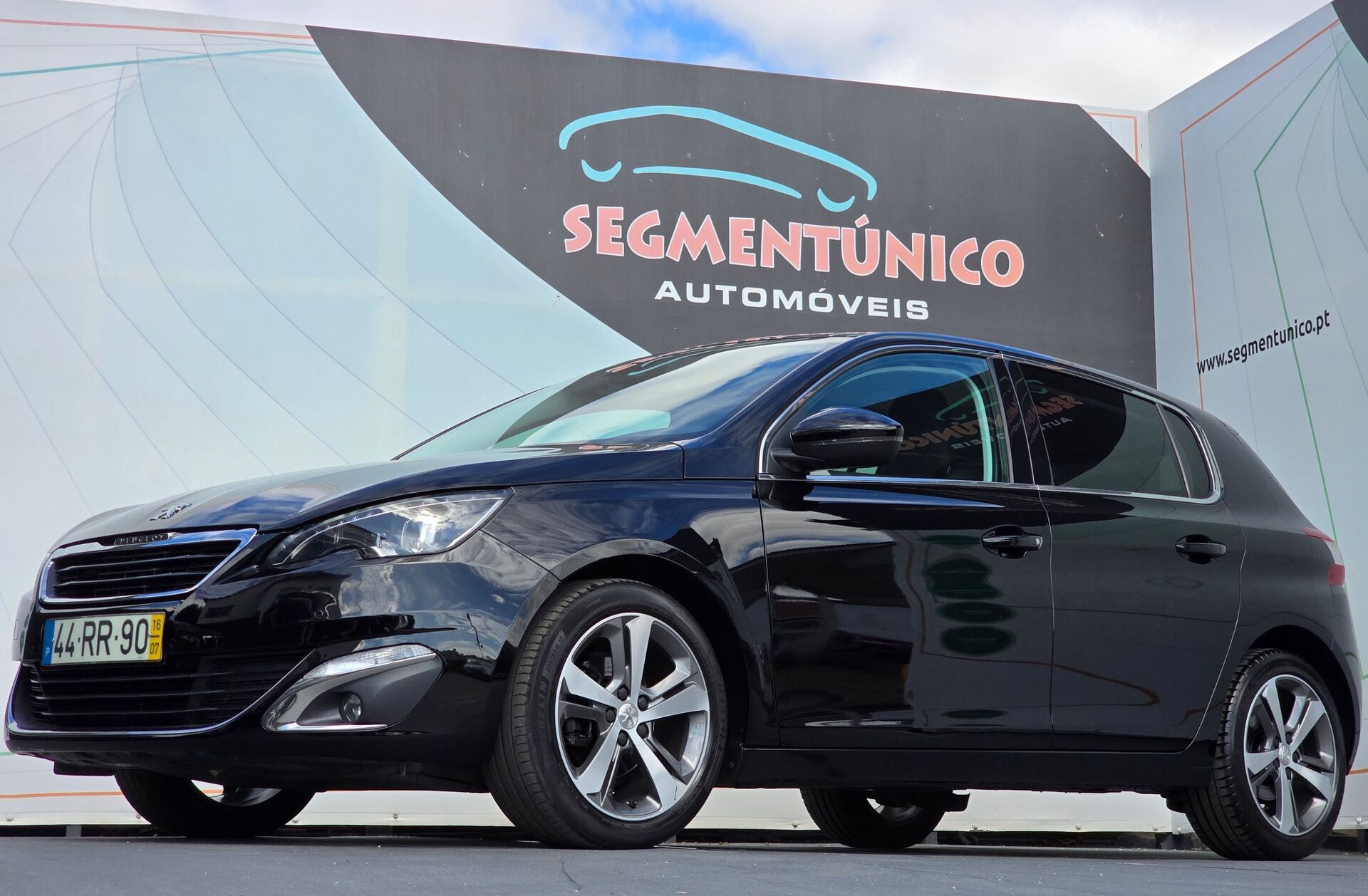 PEUGEOT 308 1.6 BlueHDi Allure J17