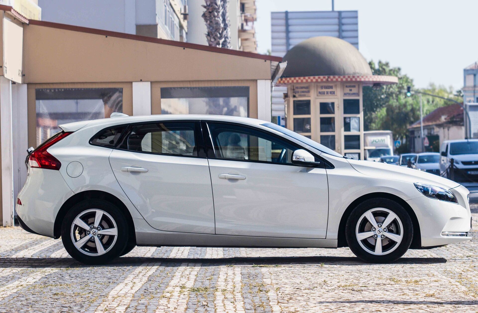 VOLVO V40 CC 2.0 D2 Summum