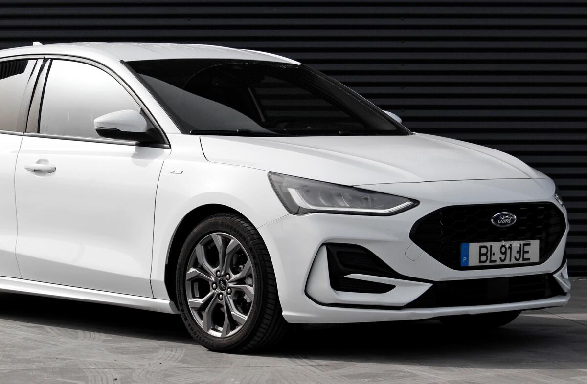 FORD Focus 1.0 EcoBoost MHEV ST-Line X Aut.
